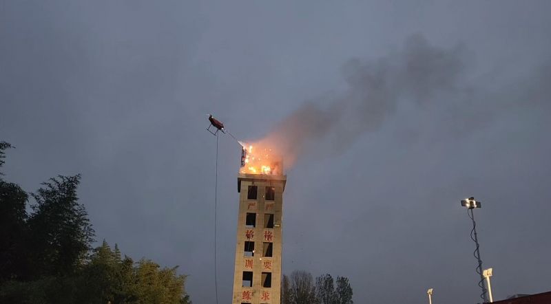  獵鷹裝備在焦作開展滅火實戰演練